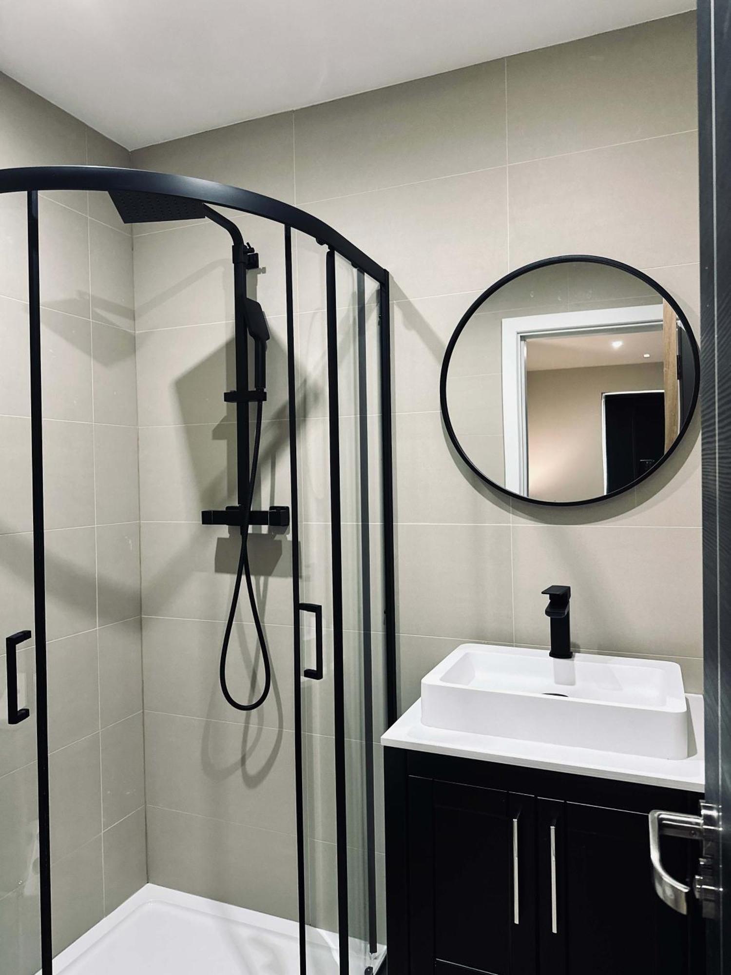 Fantastic 2 Bedroom In *